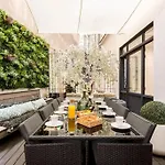 Appartement Luxueux Paris - Champs Elysees - 10P - Parking