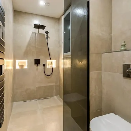 Appartamento Luxueux - Champs Elysees - 10p - Parking Parigi